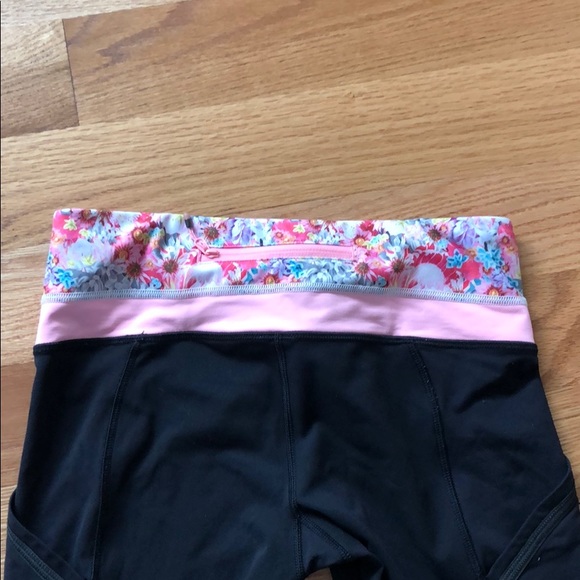 Lululemon capris - Picture 4 of 4